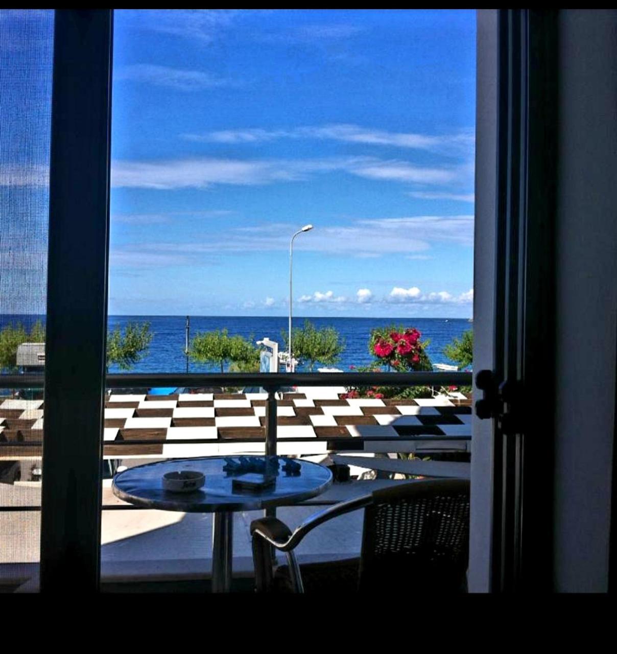 Dhima Hotel هيماري المظهر الخارجي الصورة